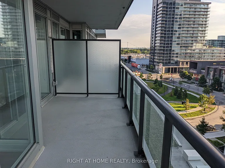 95 McMahon Dr #701 — Photo 7