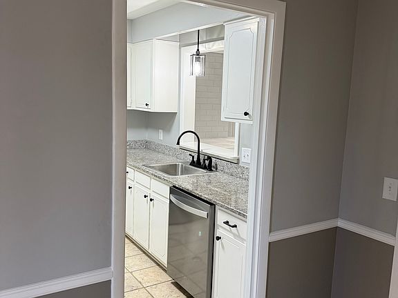 3rd image of 3000 Hillsboro Pike APT 144