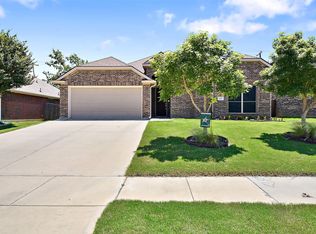 1600 Cowtown Dr, Mansfield, TX 76063