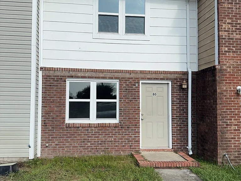 80 Balsam Rd — Photo 1
