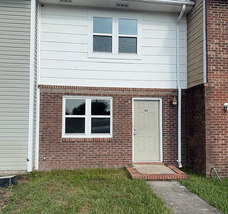 80 Balsam Rd