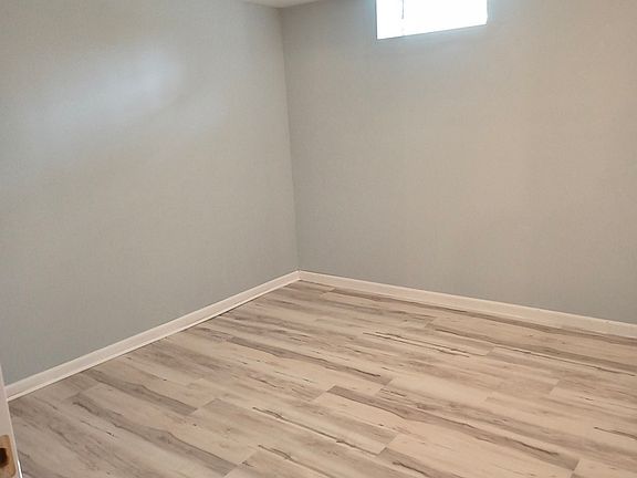 4th image of 320 Howard Ave