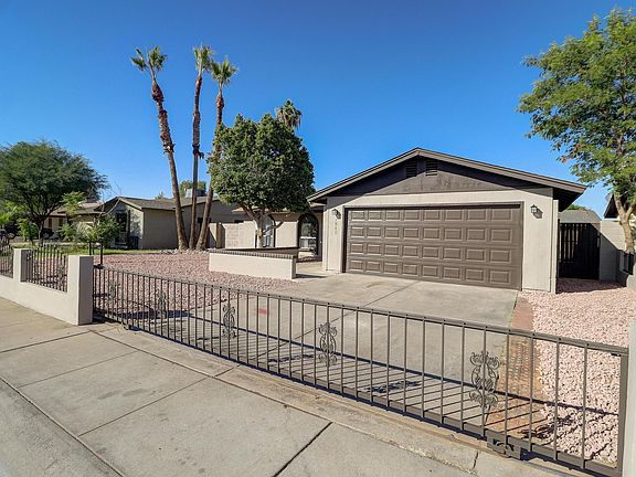 3rd image of 7640 W Heatherbrae Dr