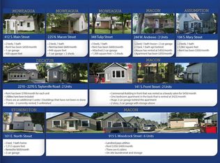 915 S Woodcock St, Macon, IL 62544