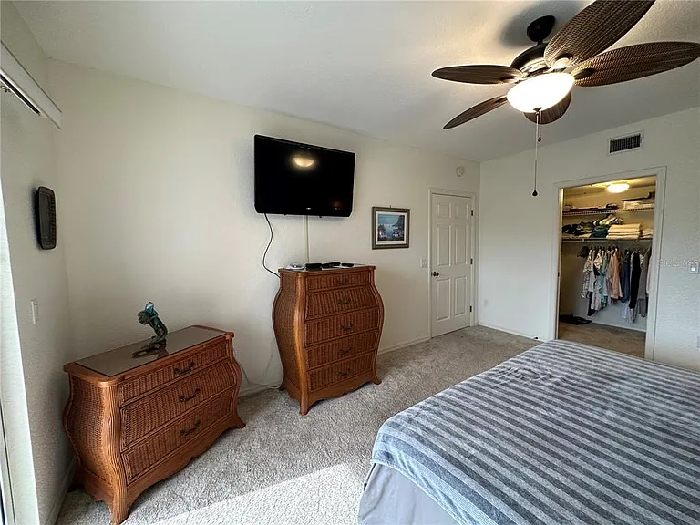 9550 Fiddlers Green Cir #105 — Photo 21