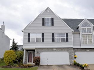 6655 Grove Ln #67, Parma, OH 44134