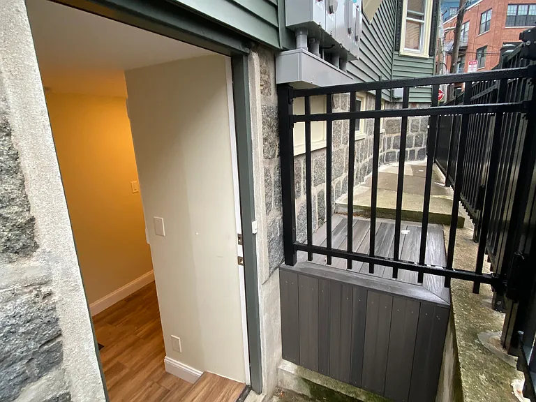 16 Crescent Ave #B — Photo 10