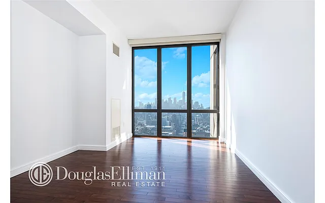 Rented by Douglas Elliman | media 31