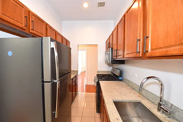 Rented by Keller Williams NYC | media 16