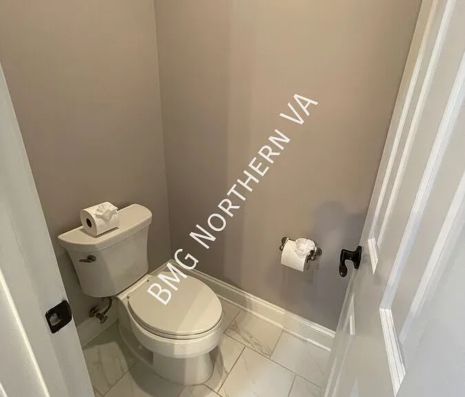 10679 Yorktown Ct — Photo 15