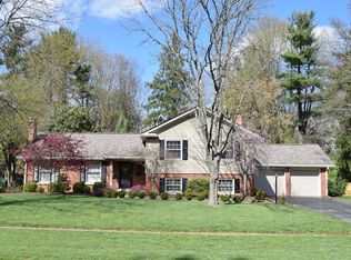 1335 Prather Rd, Lexington, KY 40502