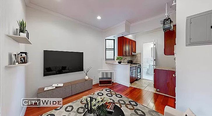 1st image of 159 E 99th St #4R