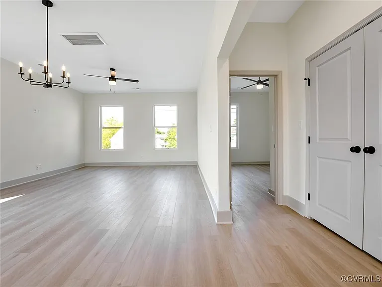 2107 North Ave #2 — Photo 8