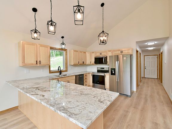 4th image of 17541 N Mitchell Lake Rd