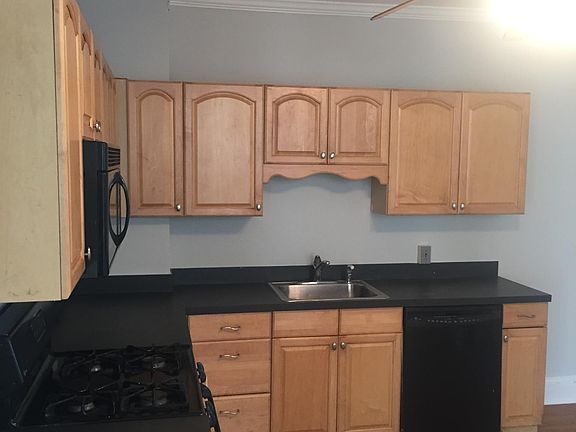 2nd image of 7050 Vandike St