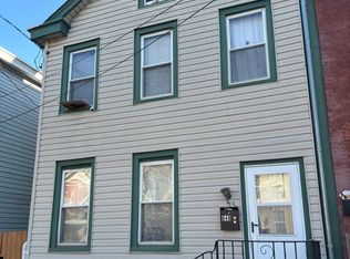 640 Centre St, Trenton, NJ 08611