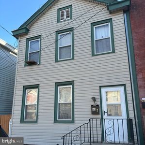 640 Centre St, Trenton, NJ, 08611