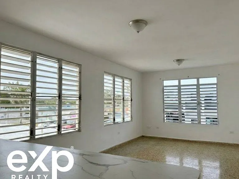 475 Calle Comercio — Photo 2
