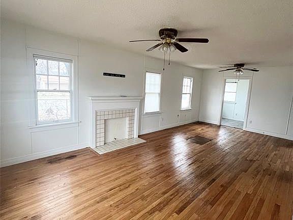 2nd image of 1245 SW 31st St