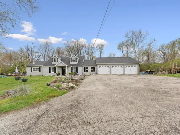 670 Davis Ln, Mason, OH 45040