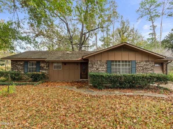 100 Virginia Dr, Hattiesburg, MS 39401