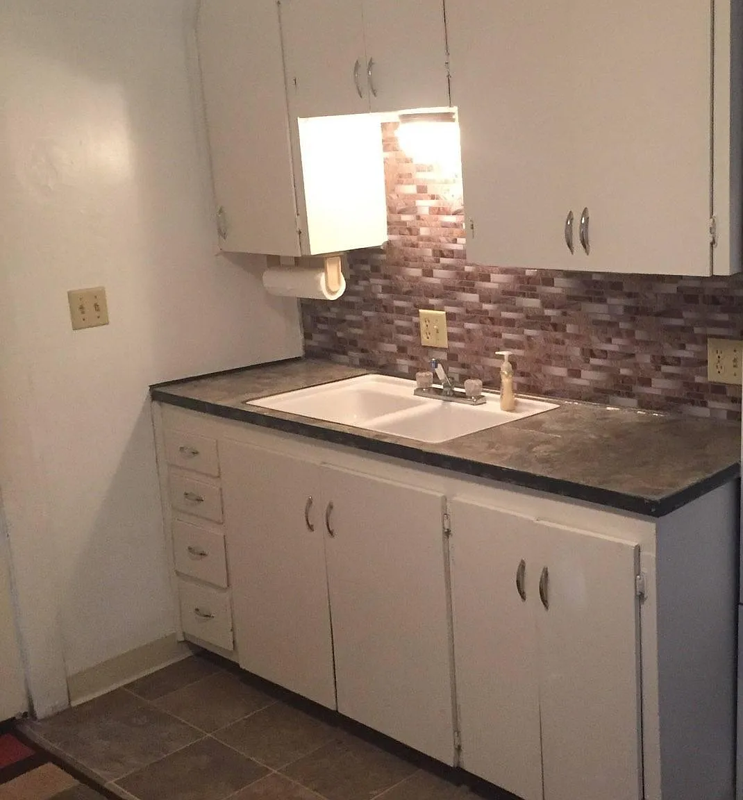 1 bed, $1,100 — Photo 3