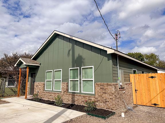 2nd image of 815 5th St