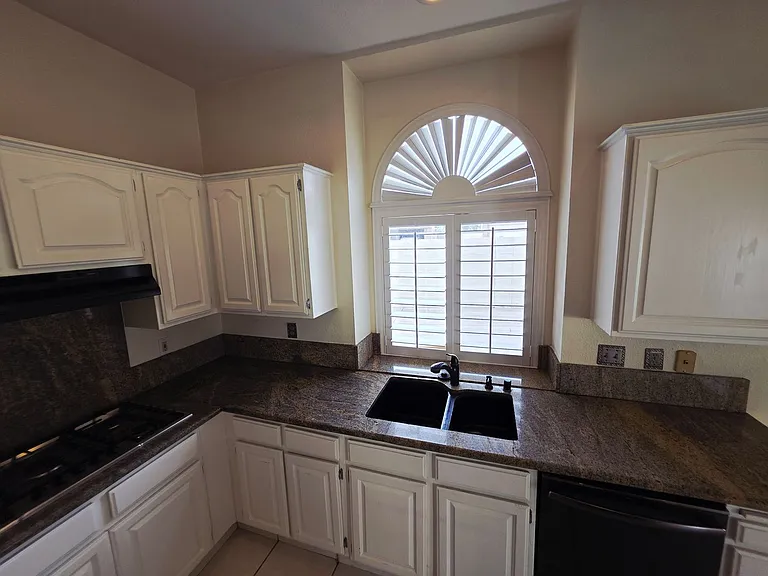 2920 Setting Sun St — Photo 19