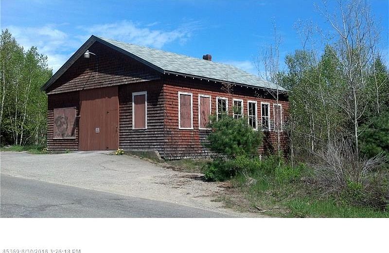 2nd image of 100 Harbor Rd