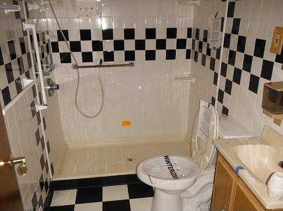 5th image of 2802 Meadow Dr