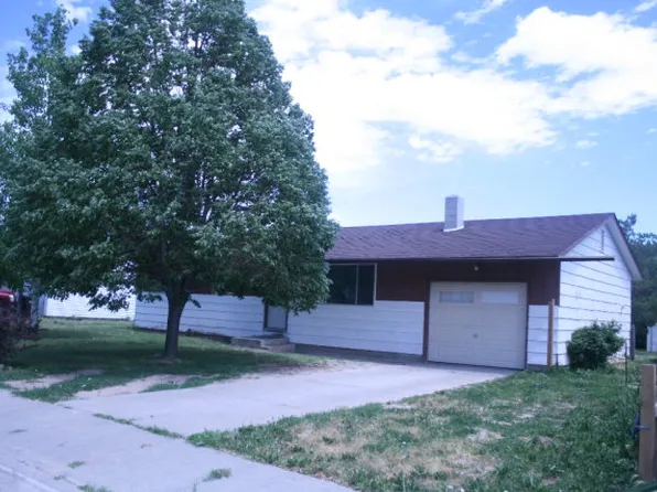200 N Blossom Dr, Idaho Falls, ID 83401
