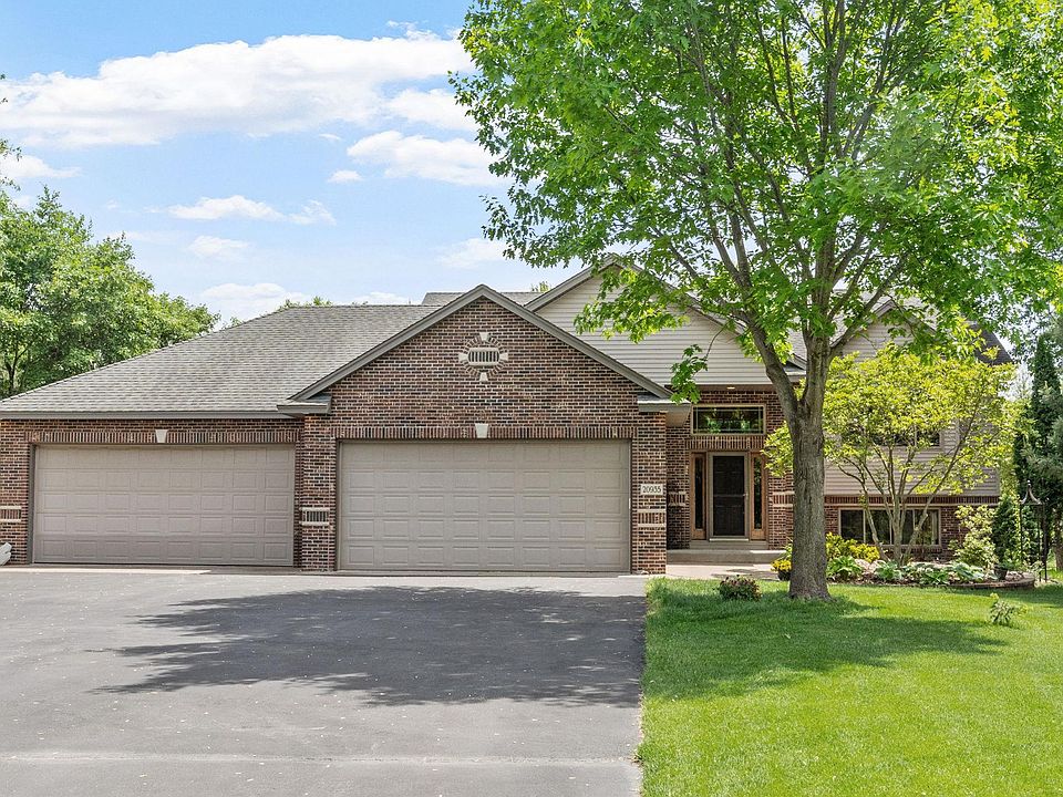 1st image of 20935 Buchanan Ct NE