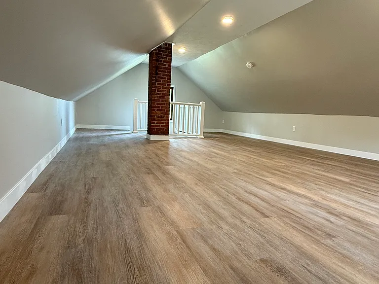 2251 Dudley St — Photo 19