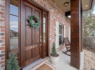 16417 Parker Place Dr, Prairieville, LA 70769
