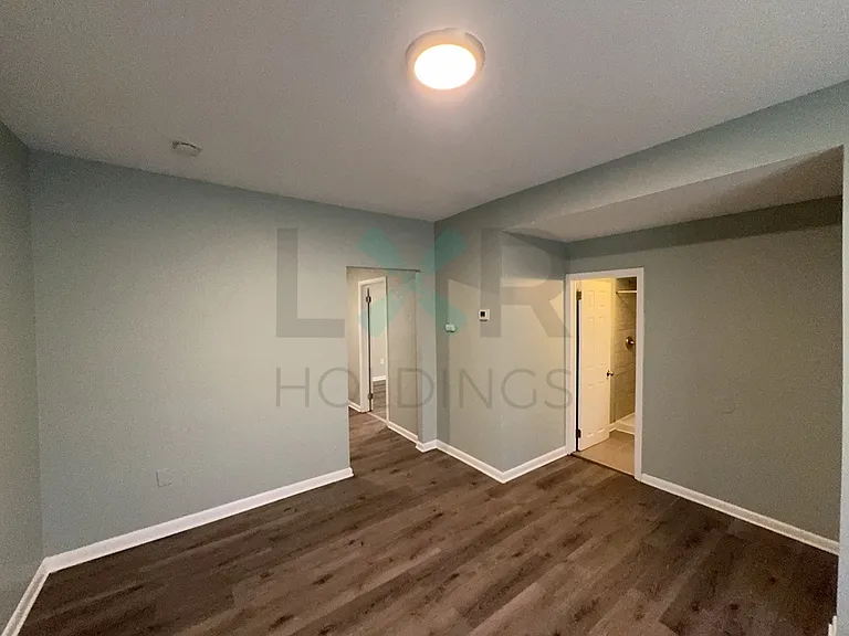 324 S 5th St — Photo 10