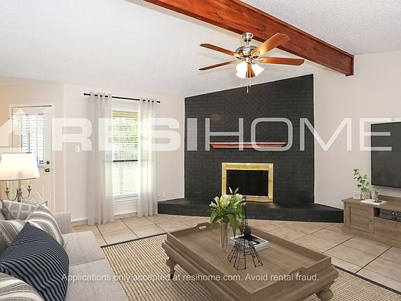 4th image of 309 Juniper Dr