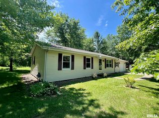 15636 Sunset St, Petersburg, IL 62675