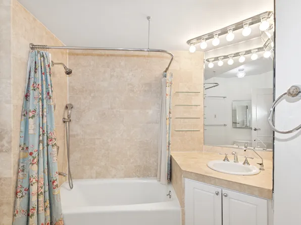 1200 Broadway image 10 of 10