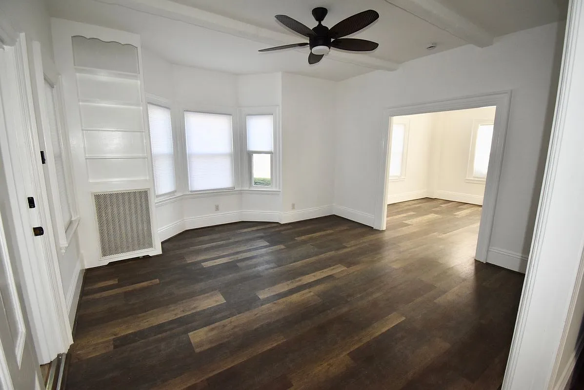 3 bed, 2.0 bath, 1080 sqft, $3,400 — Photo 3