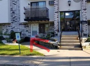 5900 16th St #3G, Racine, WI 53406