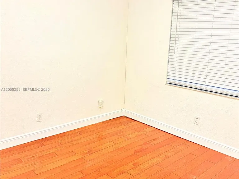 1581 SW 106th Ave — Photo 10