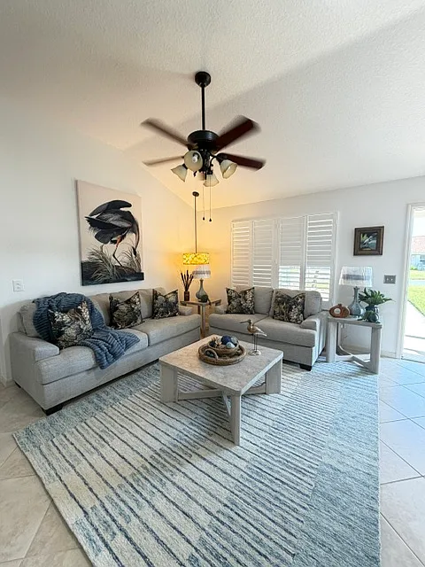 3024 Burbank Lane — Photo 3