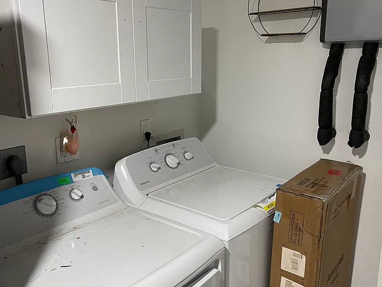 806 E Orange Ave #C — Photo 8
