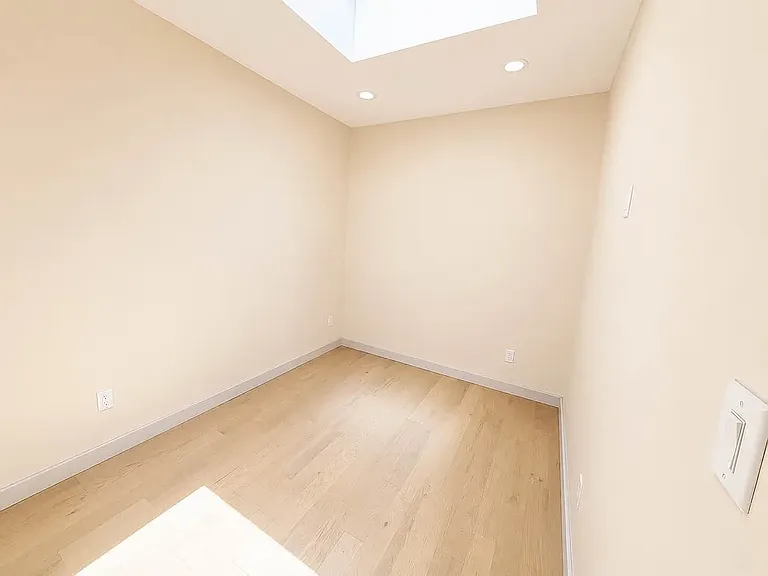 1117 Church Ave #2 — Photo 4