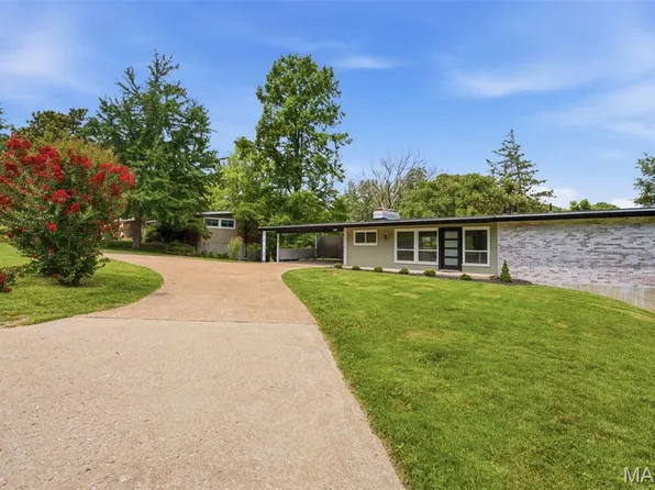 2431 Trossock Ln, Saint Louis, MO 63122