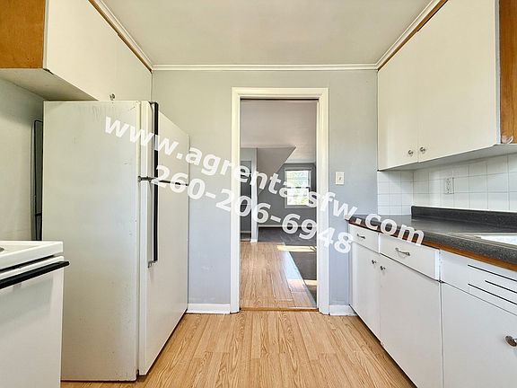 5th image of 325 Dalgren Ave