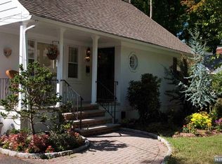 329 Highland St, Cresskill, NJ 07626