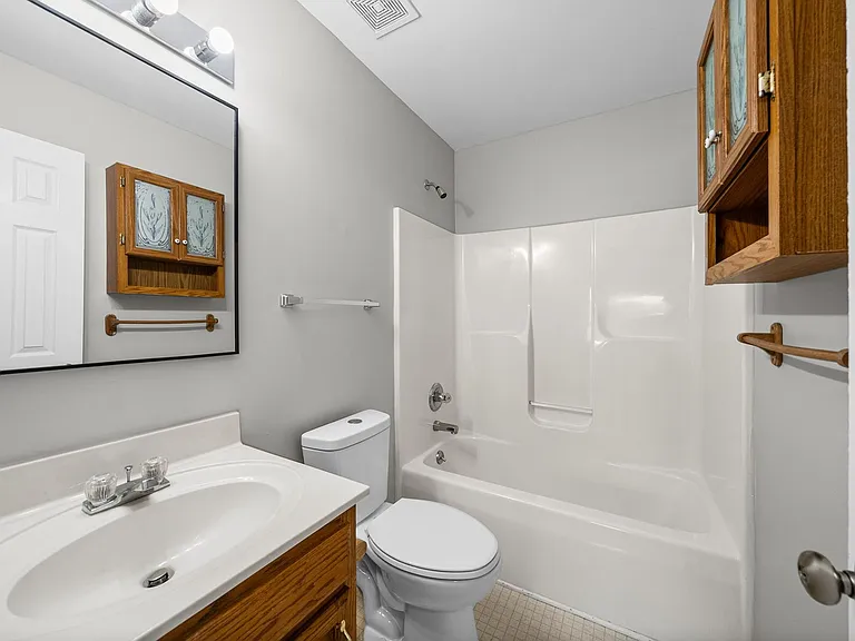 202 Tuscon Ct — Photo 21