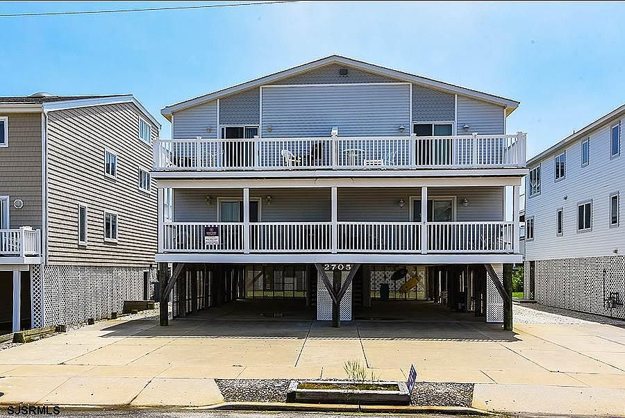 1st image of 2705 Landis Ave N #Sea