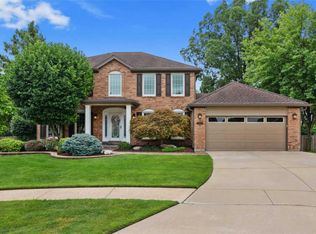 2096 Willow Trl, Saint Charles, MO